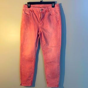 White House Black Market. Skinny Crop High Rise